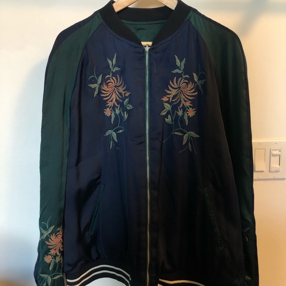 Zara reversible embroidered satin bomber jacket - Picture 3 of 6